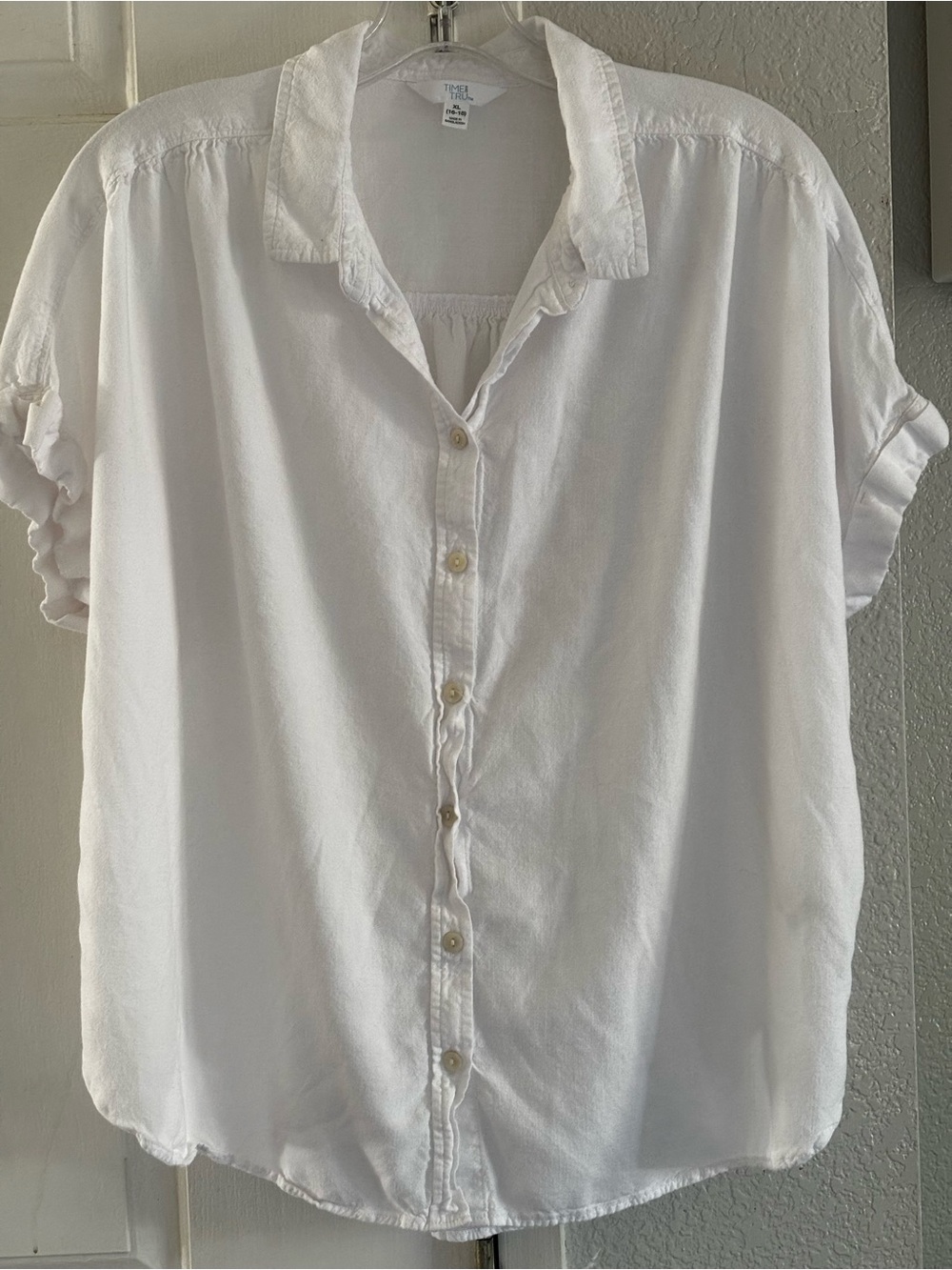 Lightweight White Button-Front Women's Top Size 16/18